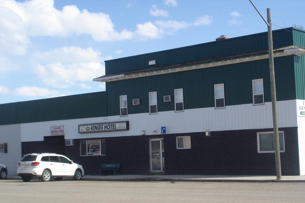 King'S Hotel & Motel By Elevate Rooms Shaunavon Екстер'єр фото